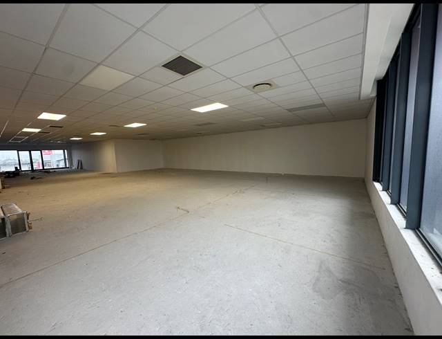 353M² OFFICE TO LET IN CENTURY CITY